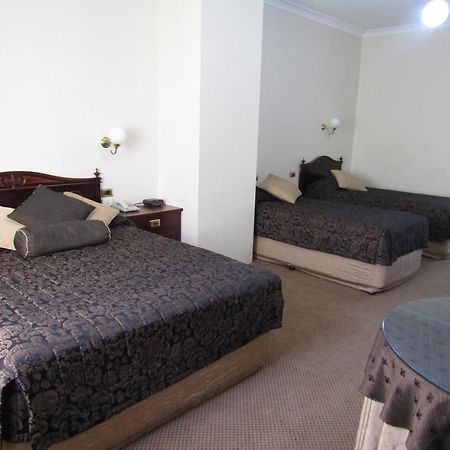 Australian Heritage Motor Inn Дабо Екстериор снимка