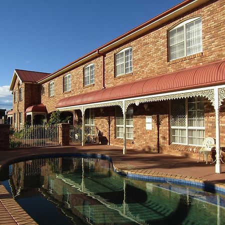 Australian Heritage Motor Inn Дабо Екстериор снимка