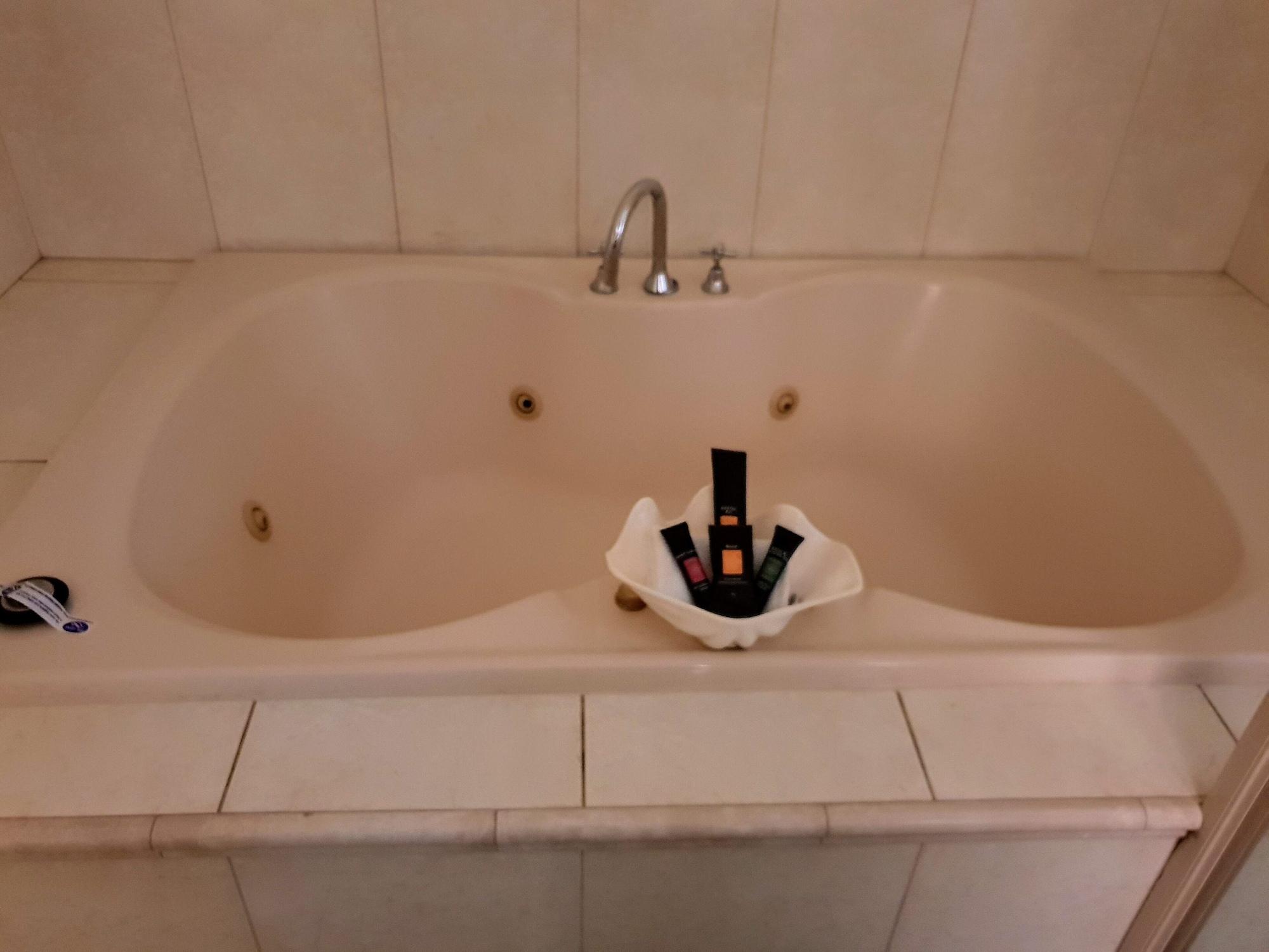 Australian Heritage Motor Inn Дабо Екстериор снимка