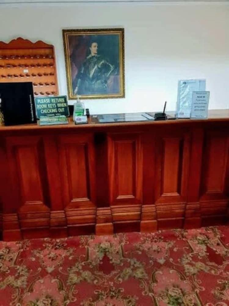 Australian Heritage Motor Inn Дабо Екстериор снимка