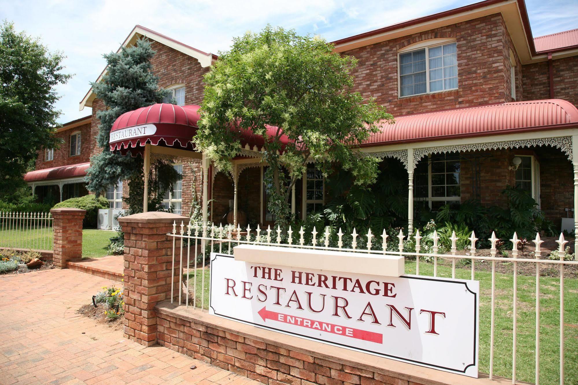 Australian Heritage Motor Inn Дабо Екстериор снимка